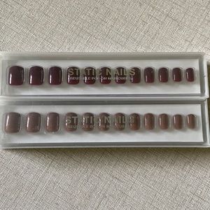 Static Nails set of 4 Round and Square reuseable manicures